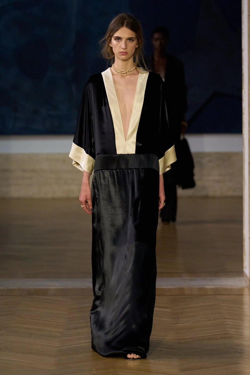 00017-fendi-fall-2026-couture-credit-gorunway.webp