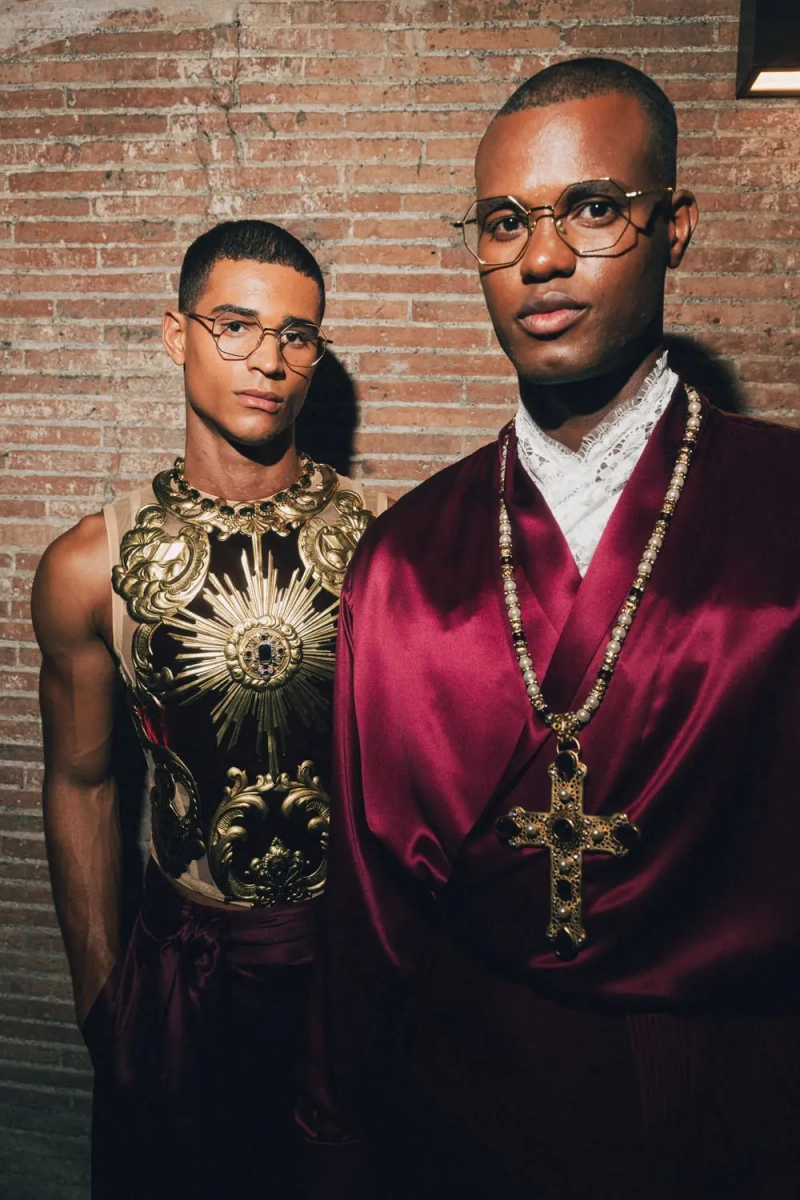 Dolce-Gabbana-Alta-Sartoria-2025-Rome-Backstage-Runway-Magazine-5.webp