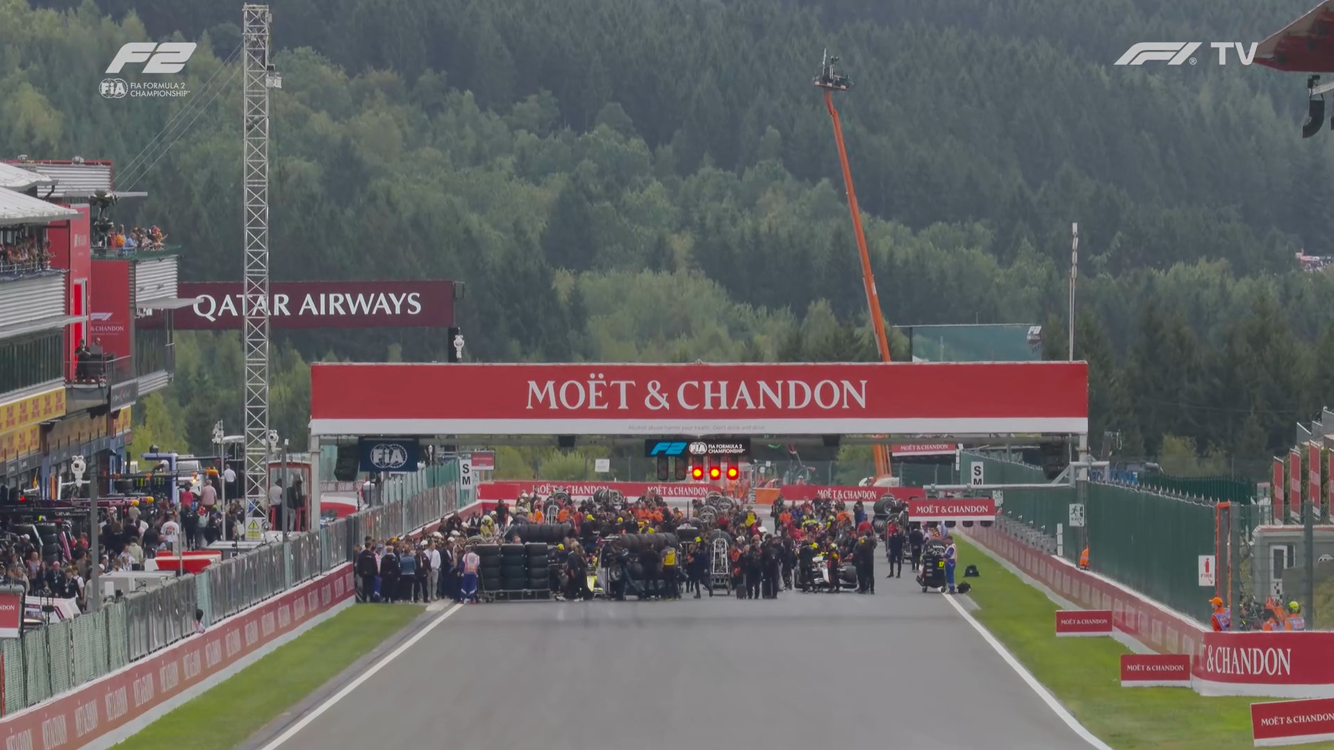 cap_02.Formula2.R08.Belgium.Race.Two.F1TV.1080p.rus_00_02_07_03.jpg