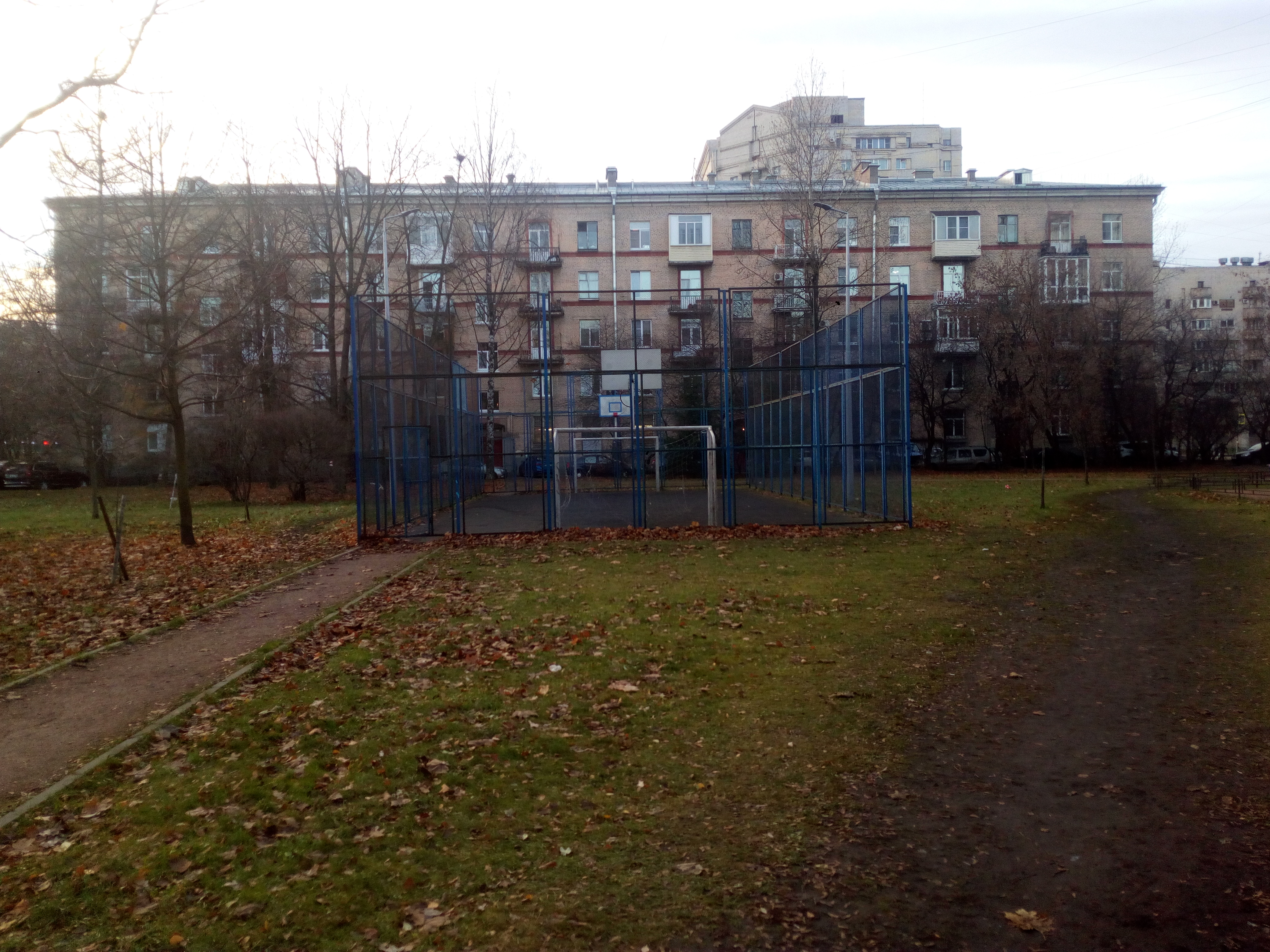 Варшавская 112.jpg