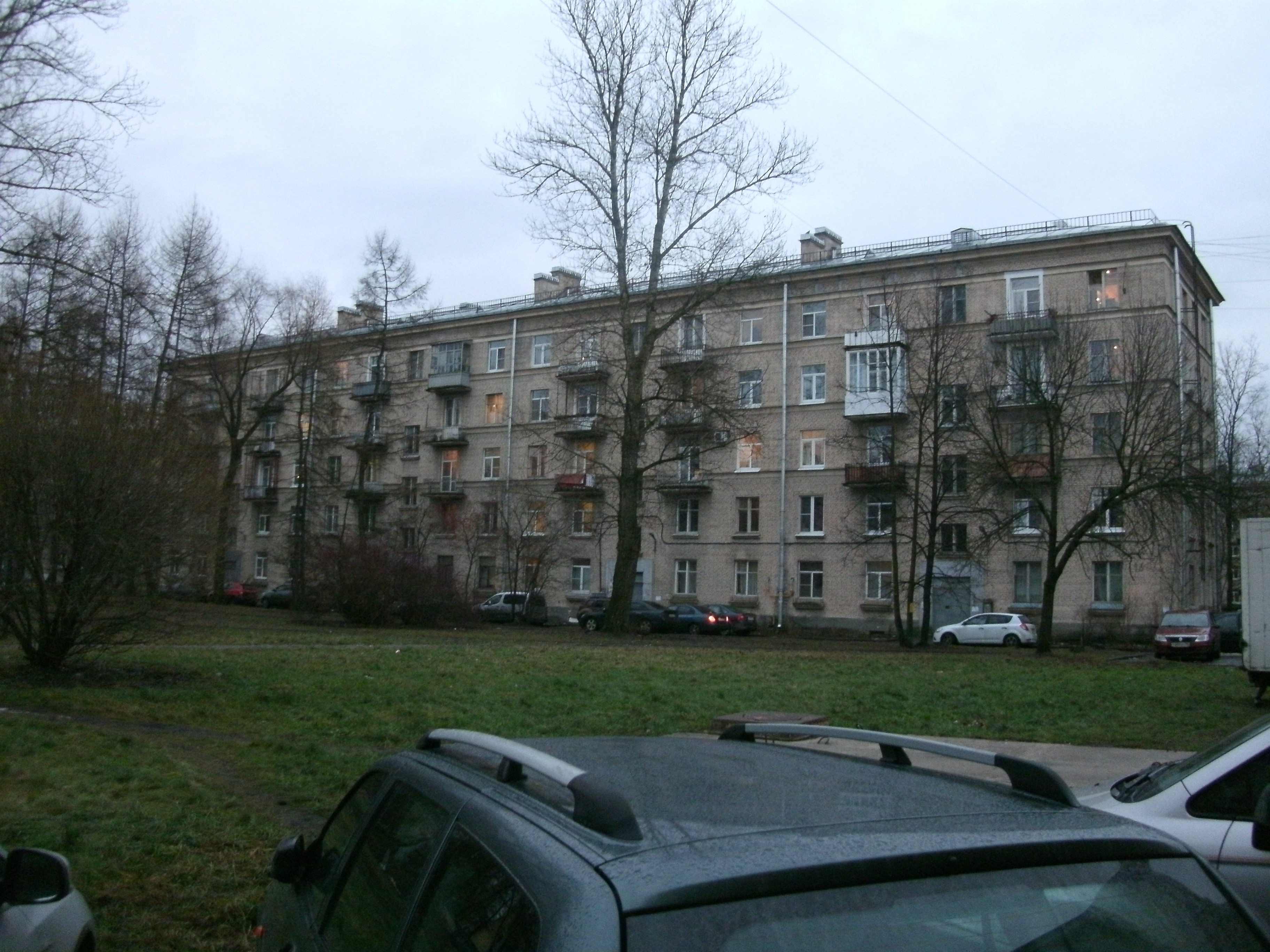 Колпино, Веры Слуцкой 16.JPG
