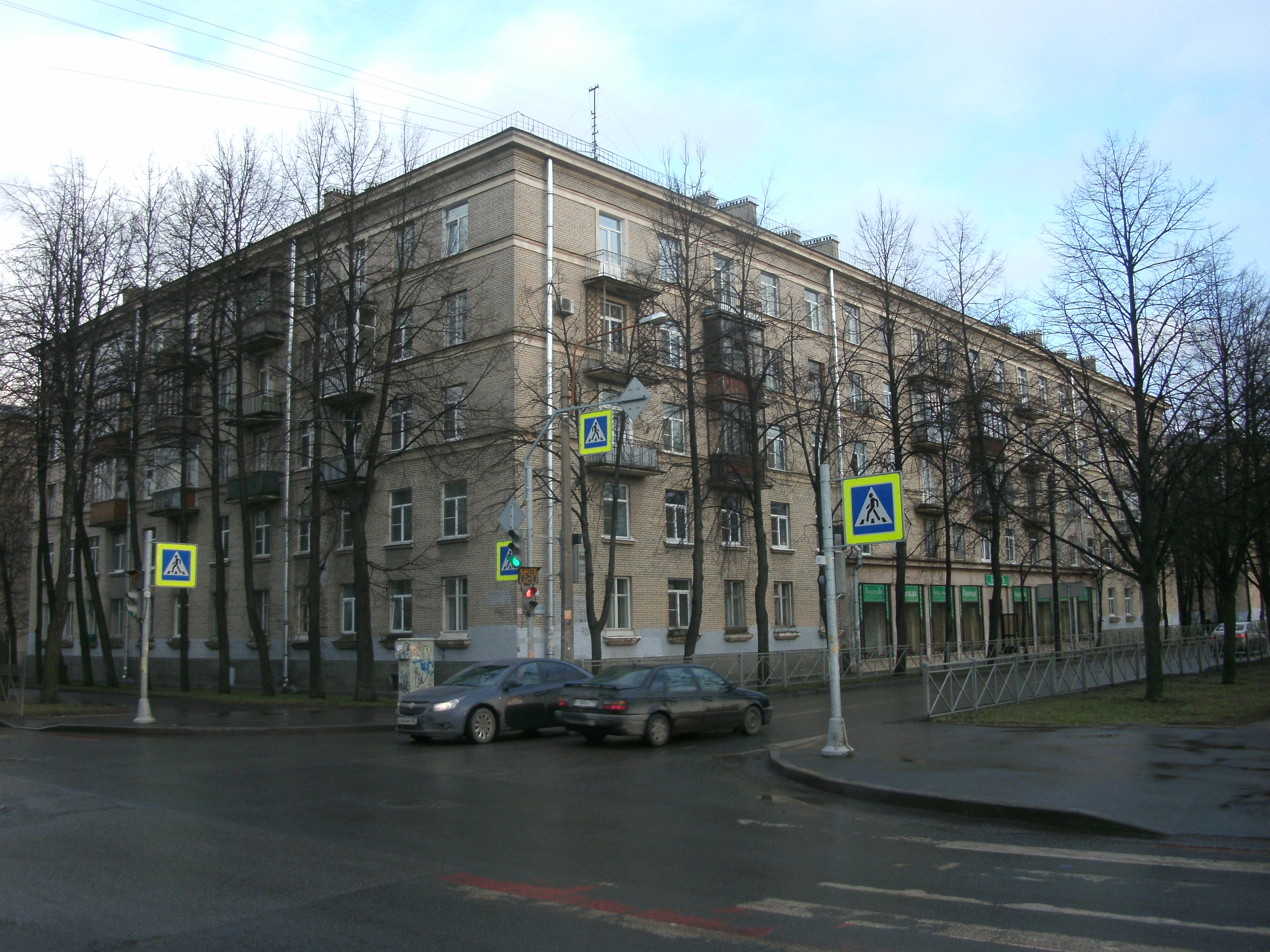 Колпино, Павловская 17;18_2.JPG