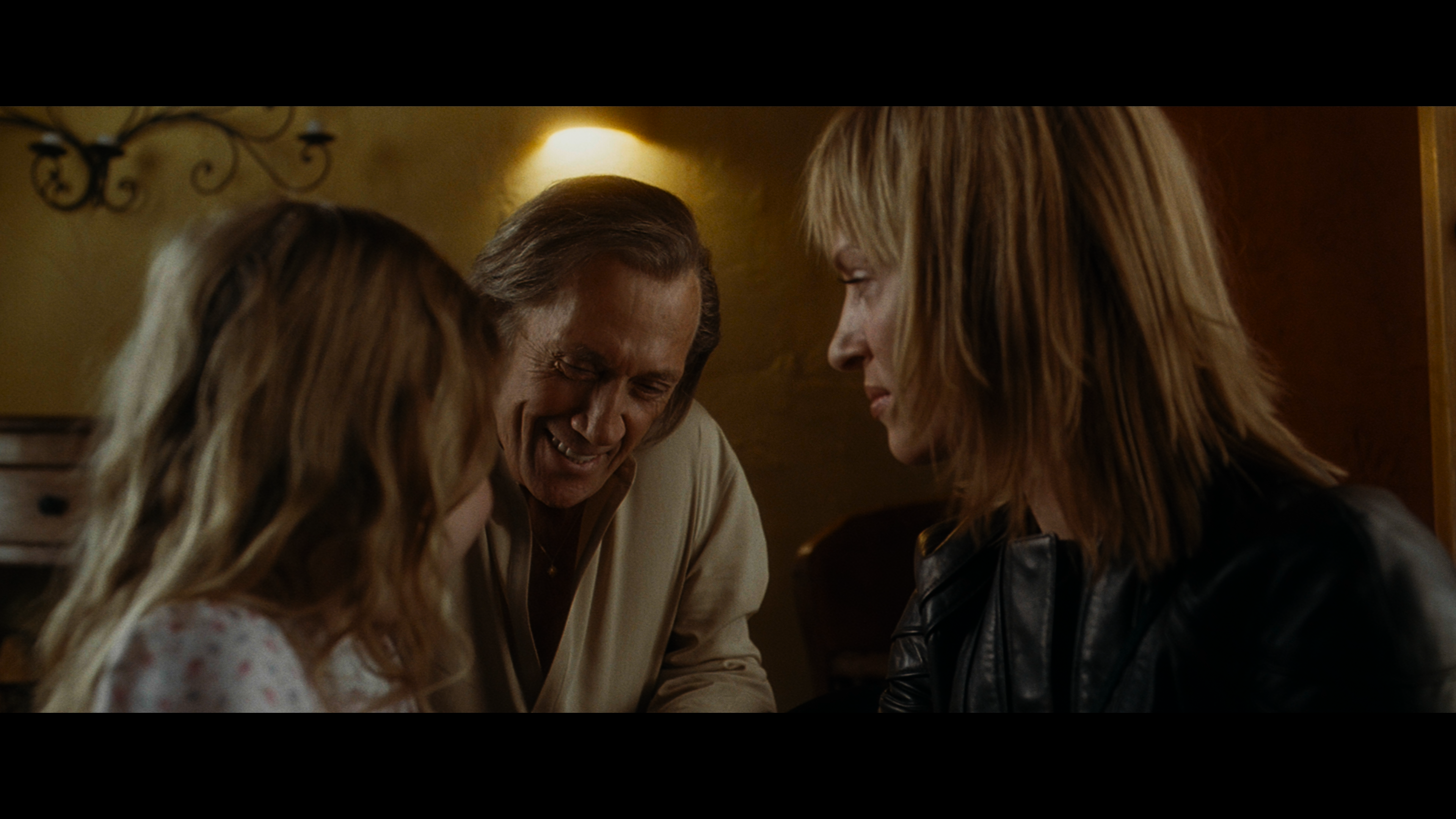 Kill Bill- The Whole Bloody Affair (2004).mkv_snapshot_03.23.21.272.png