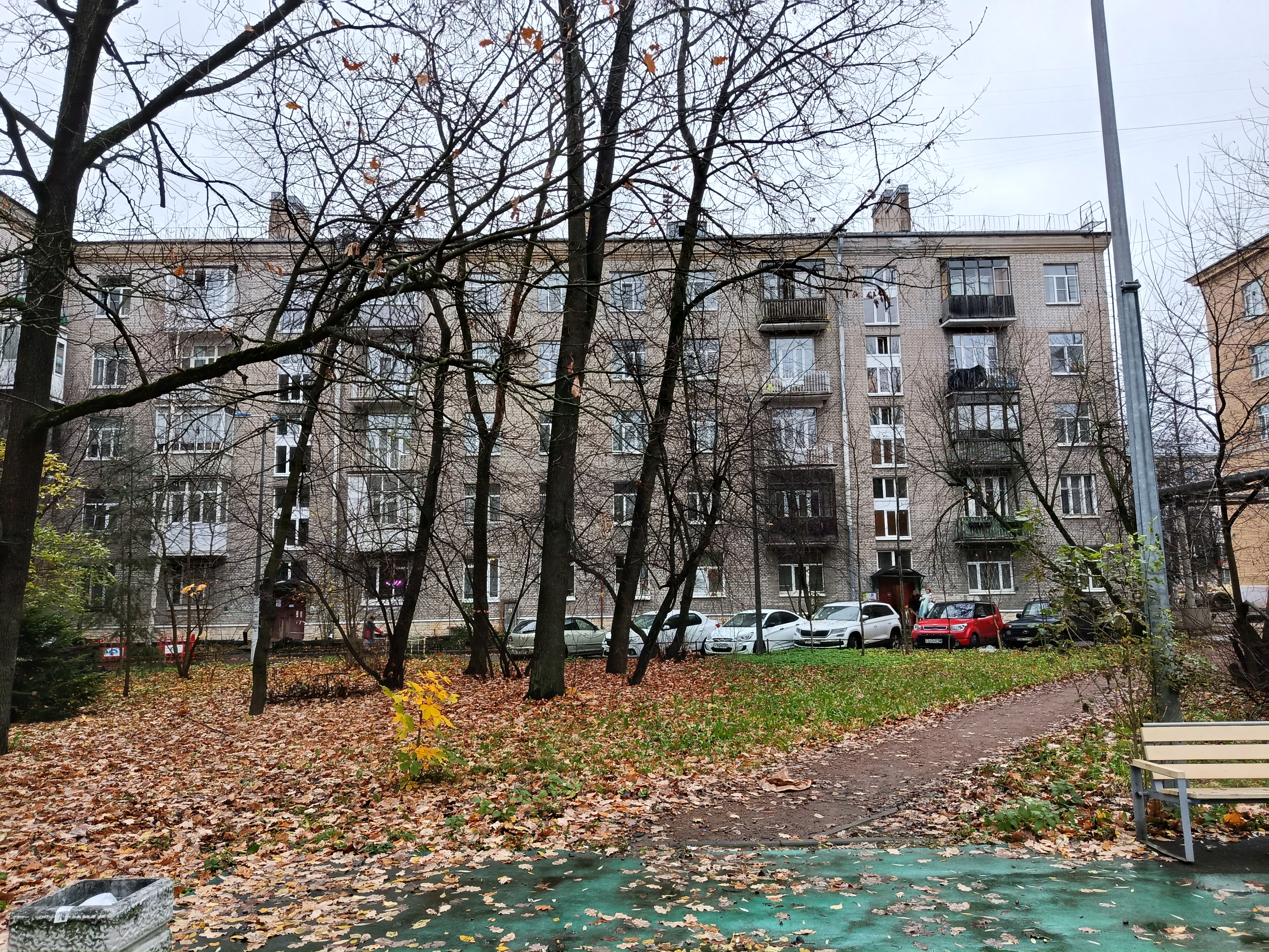 Ленсовета 21_2.JPG