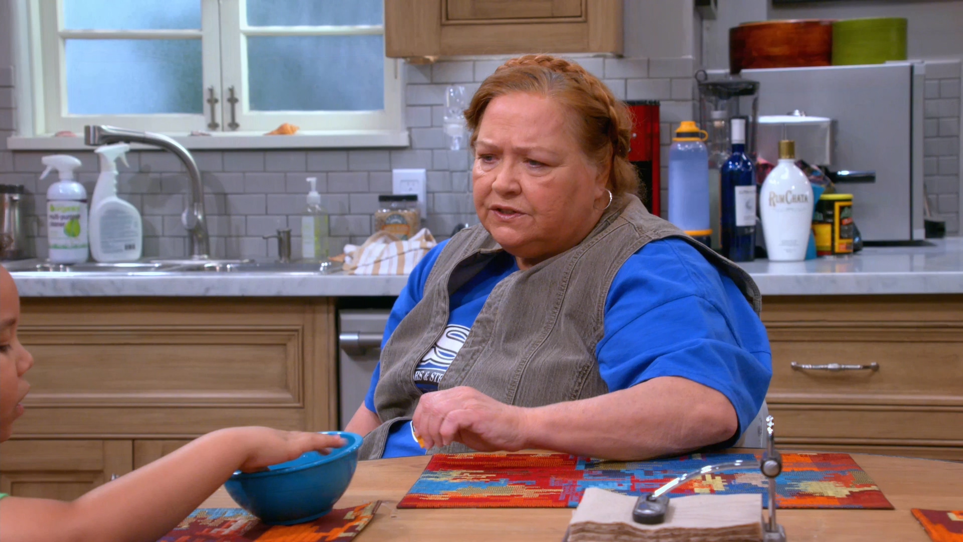 Two.and.a.Half.Men.S12E05.Oontz.Oontz.Oontz.1080p.AMZN.WEB-DL.Rus.Eng_TeamHD.mkv_20260914_160100.687.jpg