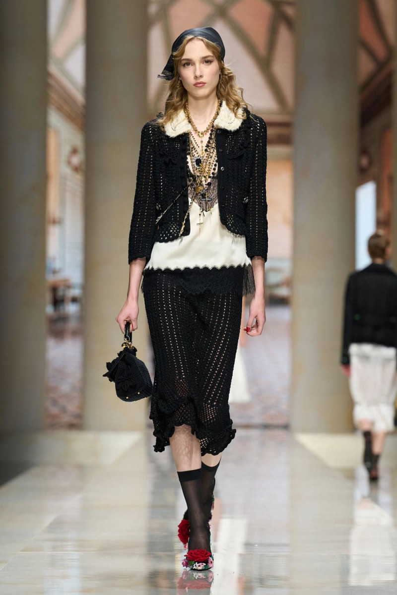 Dolce-Gabbana-Spring-Summer-2027-Runway-Magazine-3.jpg