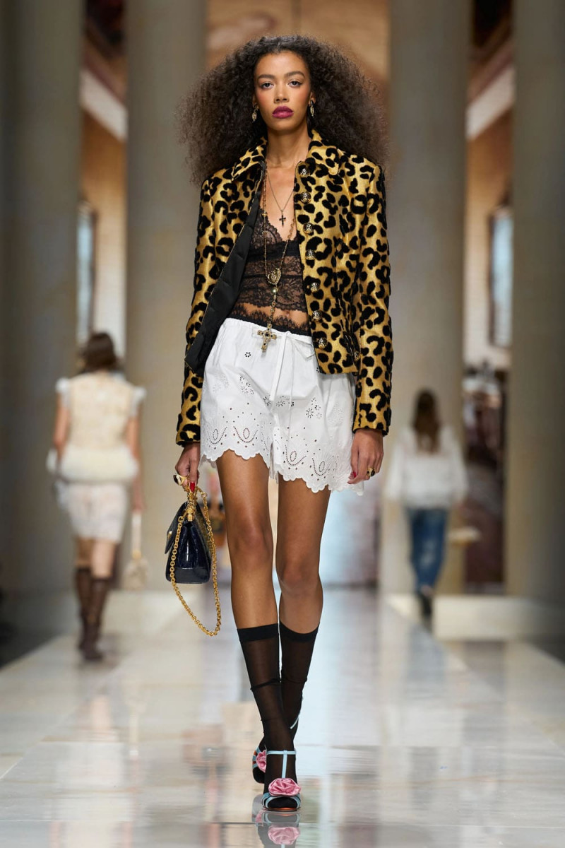 Dolce-Gabbana-Spring-Summer-2027-Runway-Magazine-52.jpg