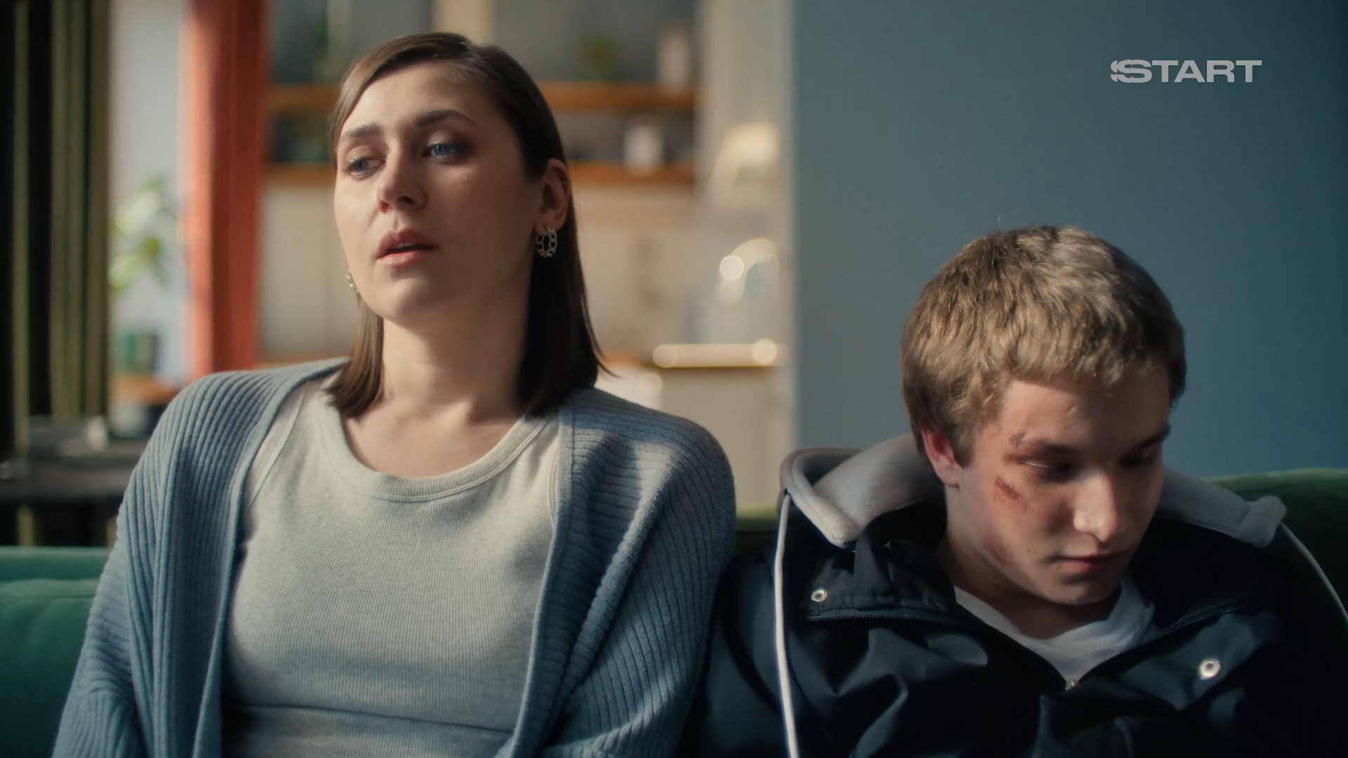 Trudnaya.S02E03.2026.WEB-DL.1080p.mkv_snapshot_38.28.000.jpg