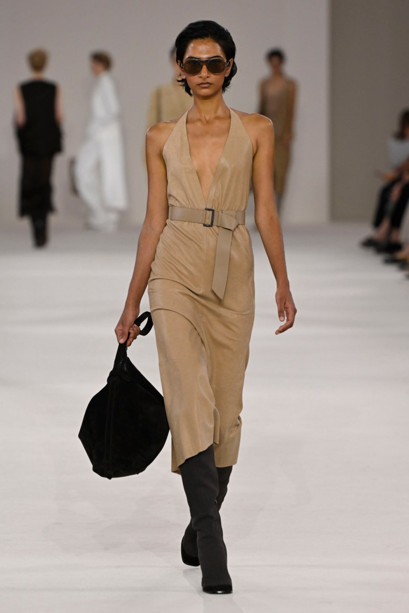 max-mara-spring-27-rtw-r-gg-034.jpg