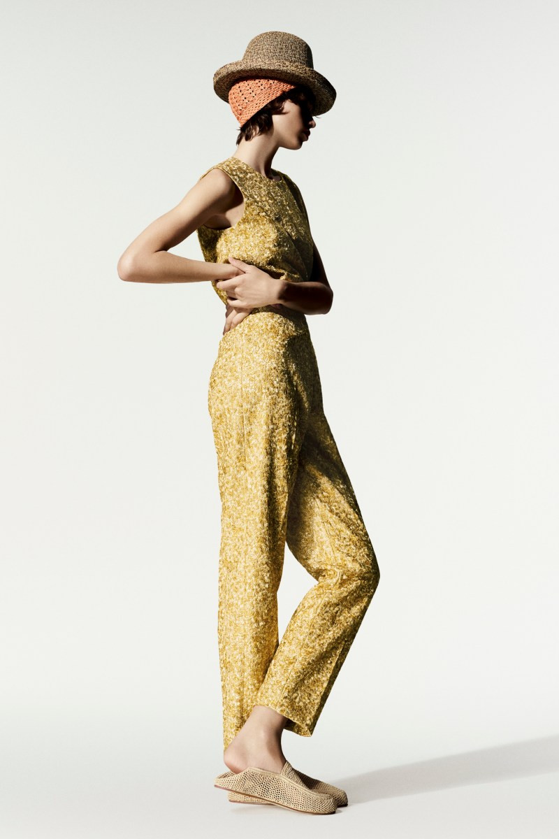 loro-piana-ss27-rtw-mfw-r-ctsy-0023.jpg
