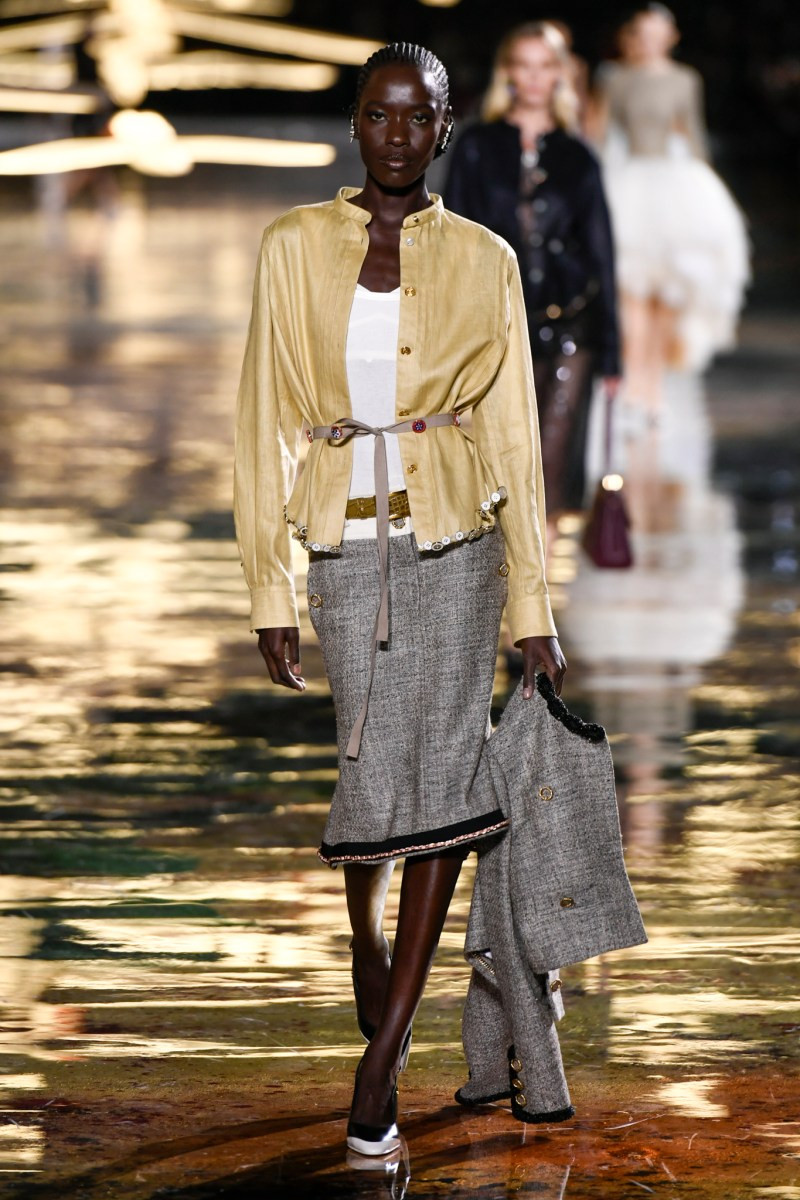 chanel-spring-2027-rtw-r-dm-0013.jpg