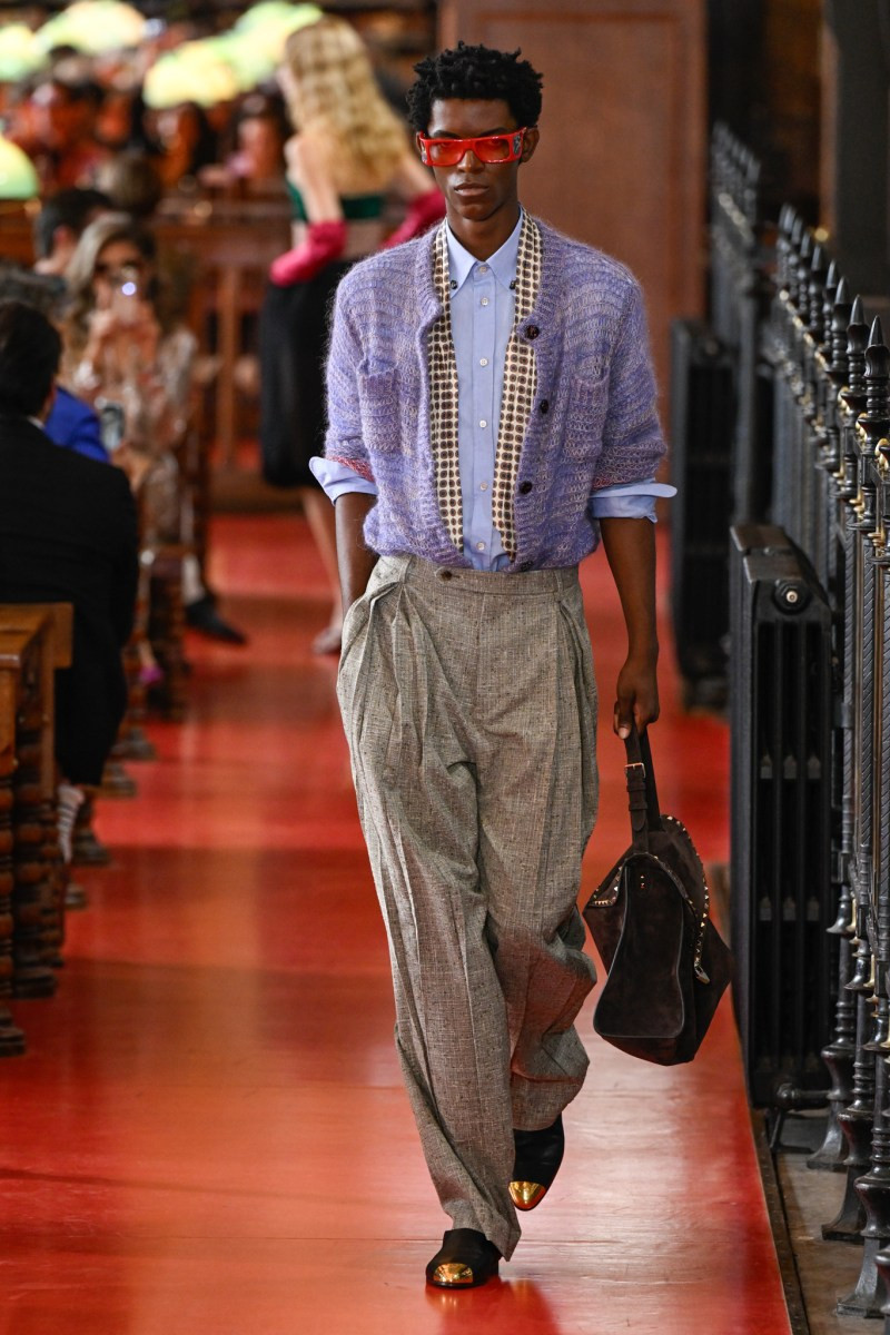 valentino-spring-27-rtw-pfw-r-gg-022.jpeg