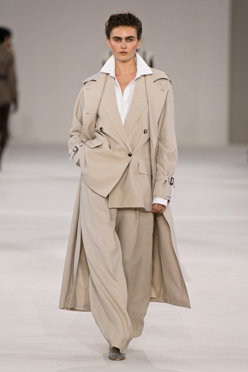 max-mara-spring-27-rtw-r-gg-013.jpg