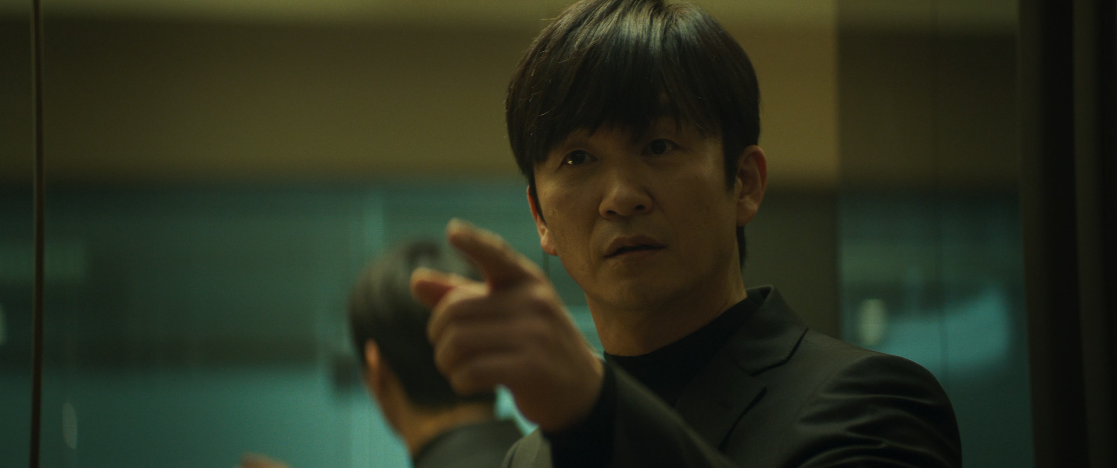 Colony (2026) UHD BDRip 2160p [4K, SDR, 10-bit].mkv_snapshot_00.10.10.610.jpg